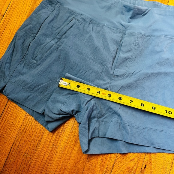 Athleta Trekkie north size 10 blue shorts - Picture 5 of 7